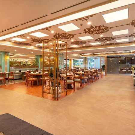 Blue Sky Hotel Balikpapan Kültér fotó