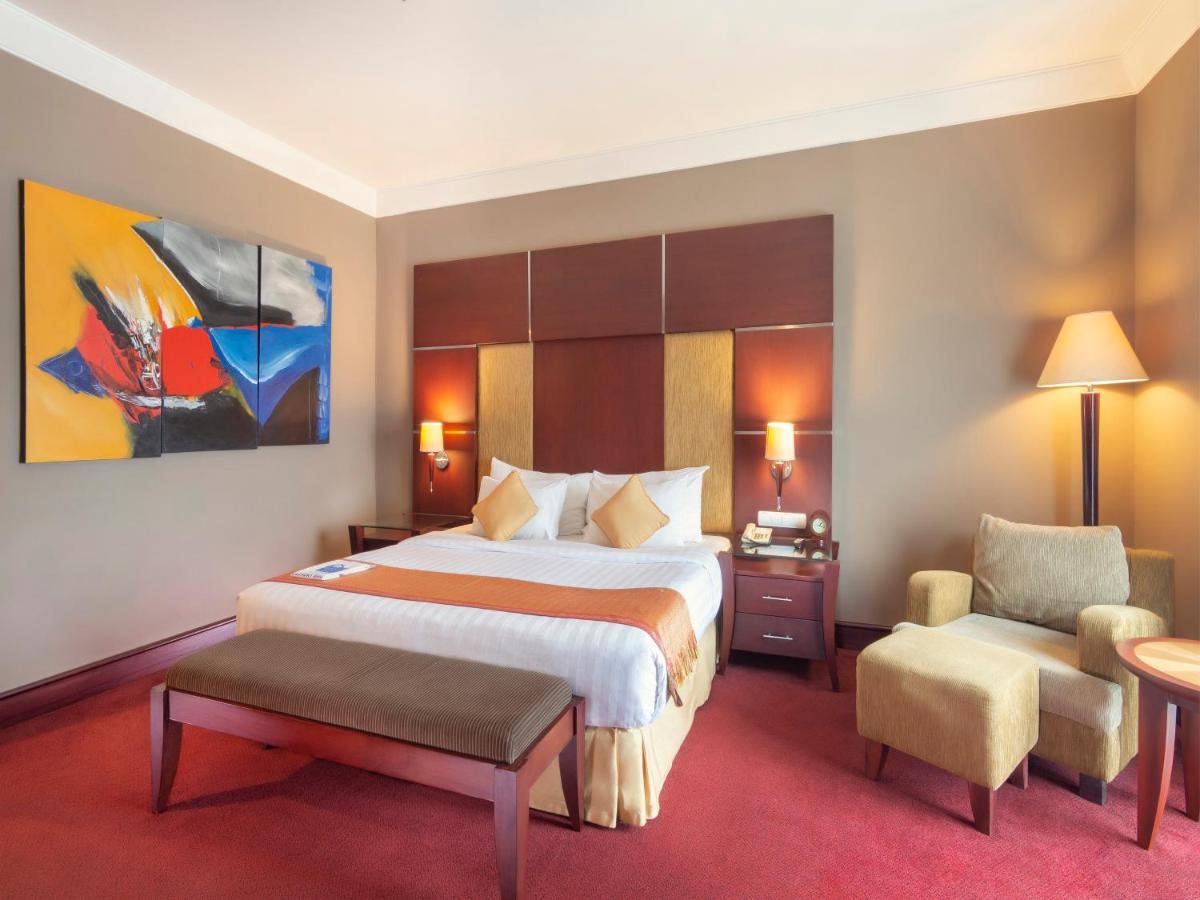 Blue Sky Hotel Balikpapan Kültér fotó