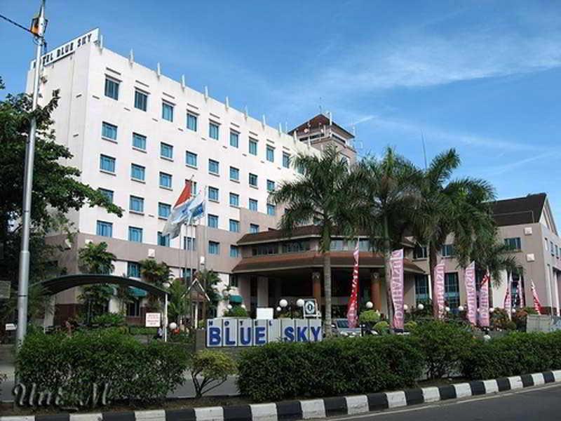 Blue Sky Hotel Balikpapan Kültér fotó