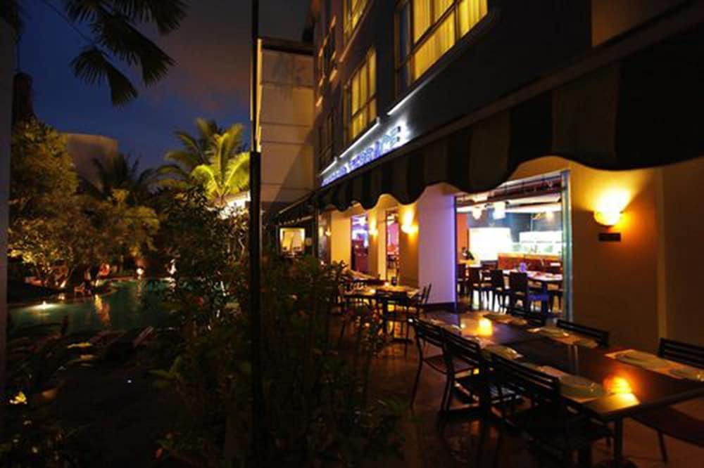 Blue Sky Hotel Balikpapan Kültér fotó