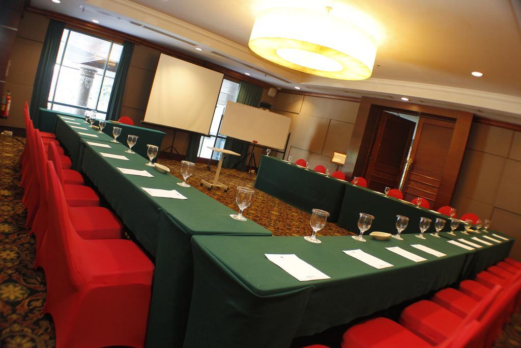 Blue Sky Hotel Balikpapan Kültér fotó