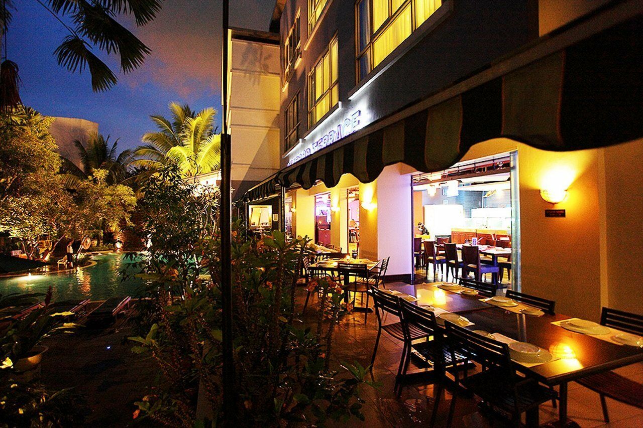 Blue Sky Hotel Balikpapan Kültér fotó